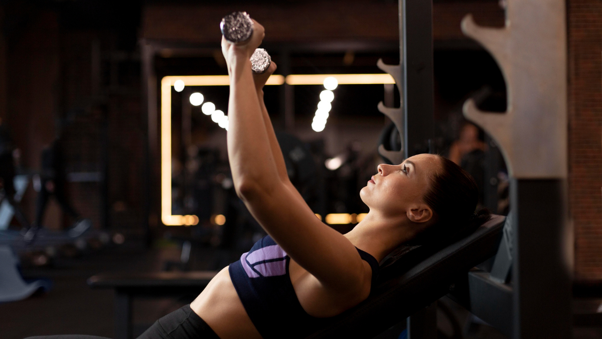 Exercice banc de musculation : le guide complet pour s'entraîner efficacement